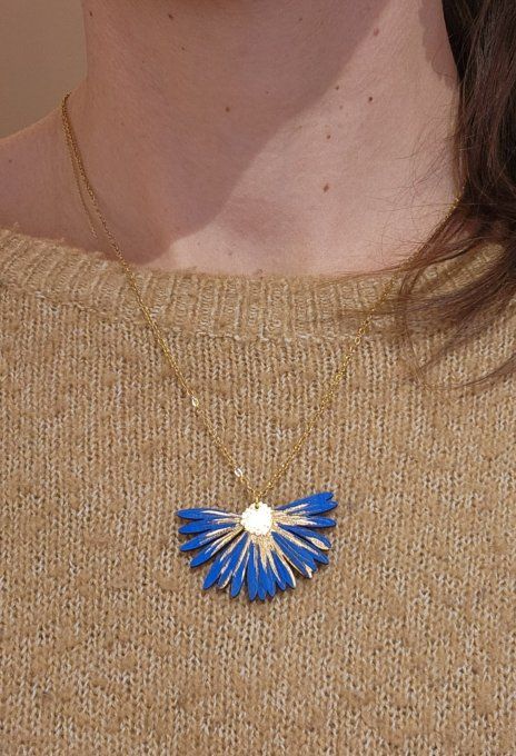 Collier avec modules bois peint marguerite