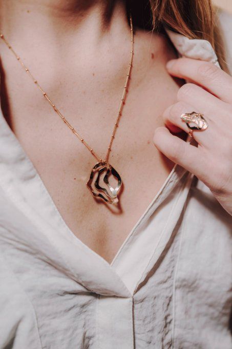 Pendentif doré à l'or fin Rizière symbole de Bali
