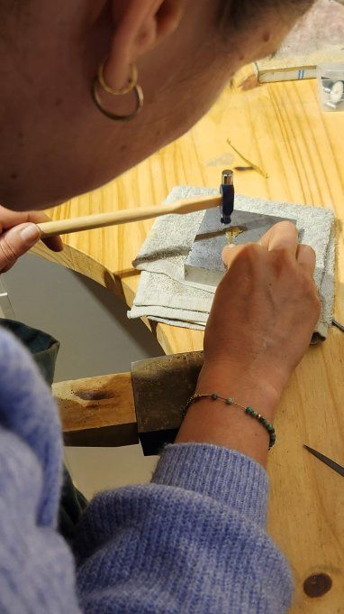 Atelier bague ouverte texturée