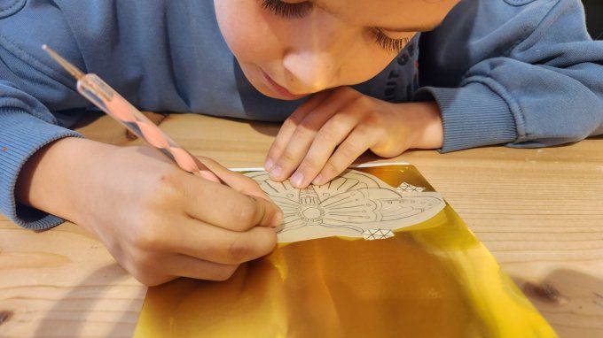 Atelier créatif enfant – Métal repoussé